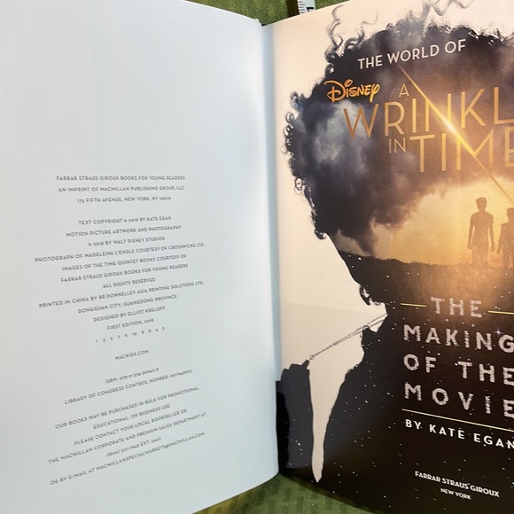 The World Of A Wrinkle in Time Book - Picture 5 of 5